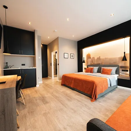 Juststay & Hotel