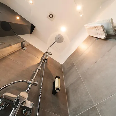 Juststay & Grevenbroich