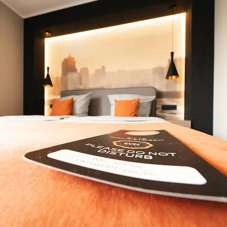 Juststay & 3*