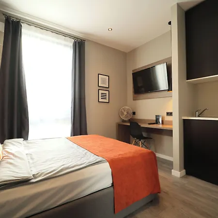 Juststay & Hotel 3*