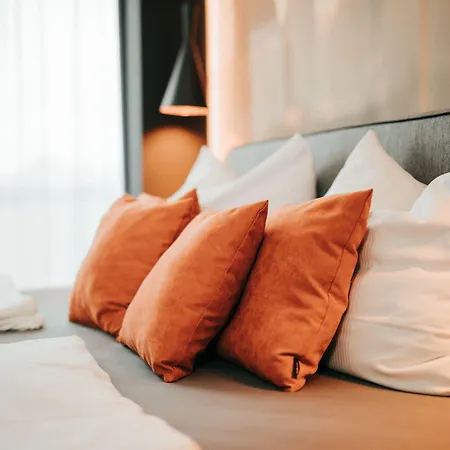Juststay & Hotel 3*