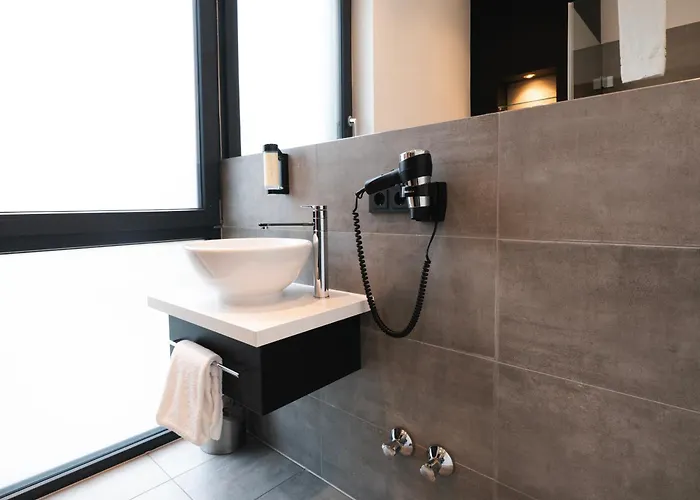 Juststay & 3* Grevenbroich